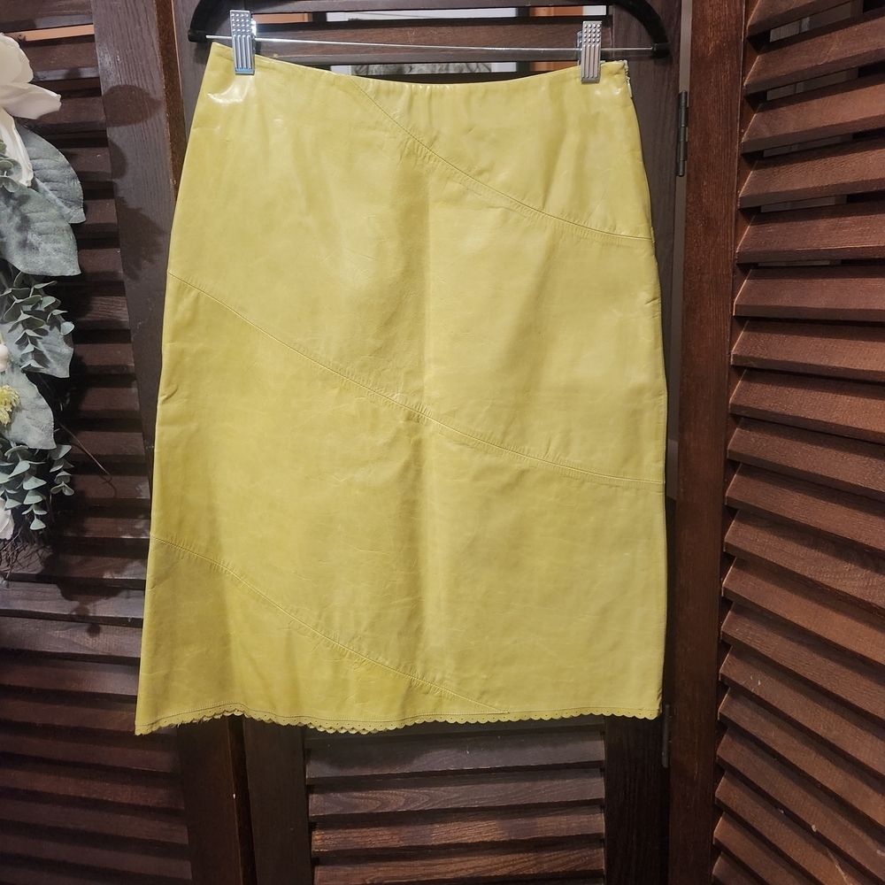 Chic Chartreuse Leather Midi Skirt